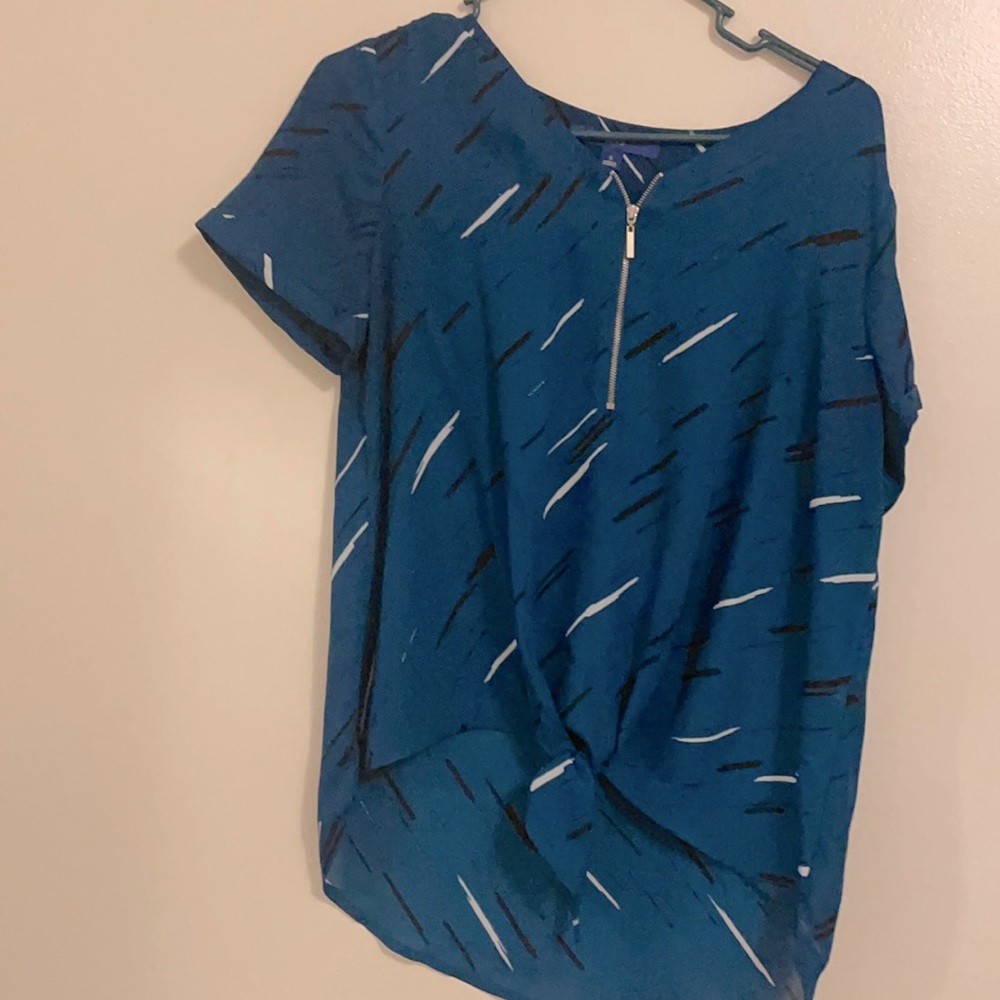 Apt 9 like new blouse.